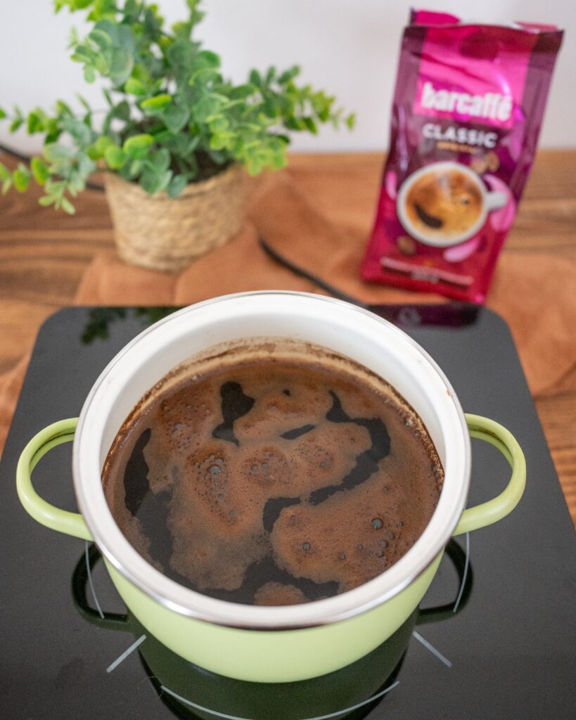 Brezglutenski tiramisu ... but first,coffee